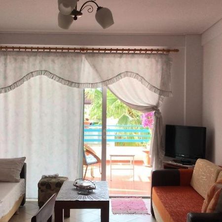 Meni'S Family Apartament Saranda Kültér fotó