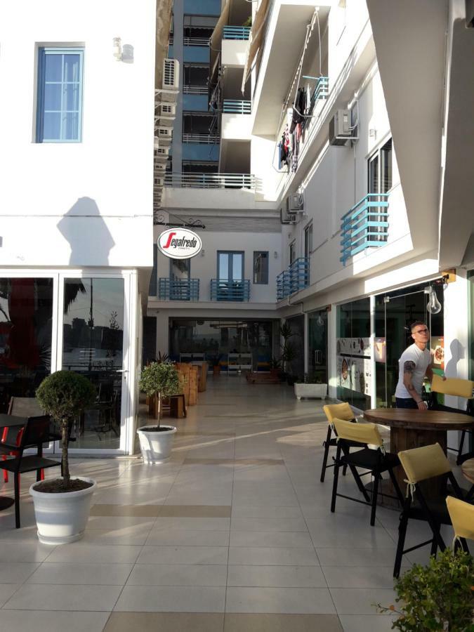 Meni'S Family Apartament Saranda Kültér fotó