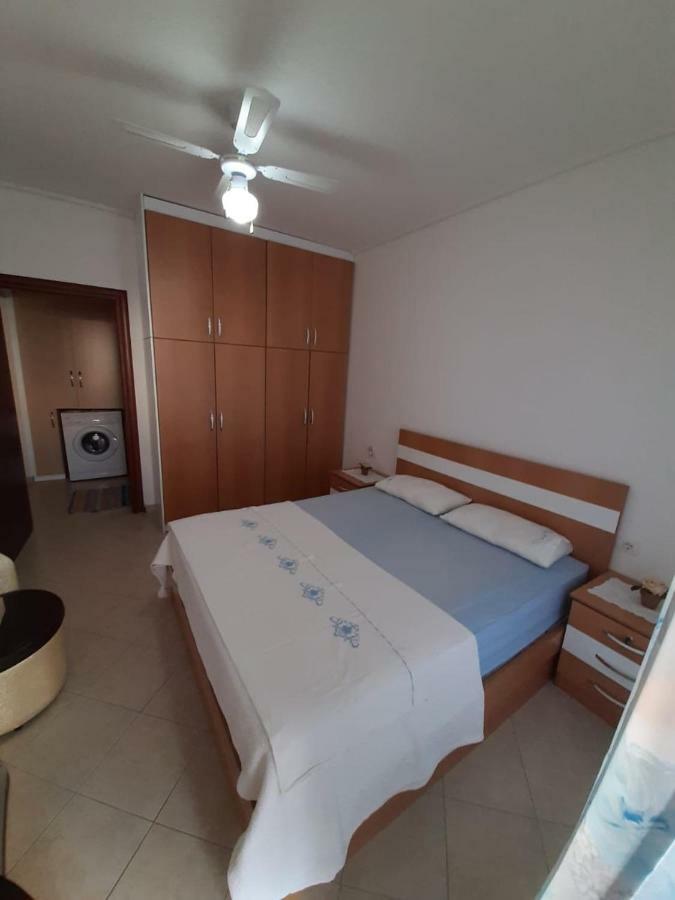 Meni'S Family Apartament Saranda Kültér fotó